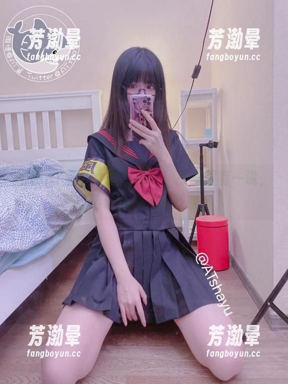 AT鲨 聊聊AT鲨的女高中生吧!原图很有一说,精选让人意外的眨眼。