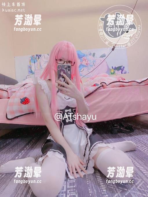 AT鲨 办公室楼道?看AT鲨的黑丝照片,真是出乎意料的“创意”。