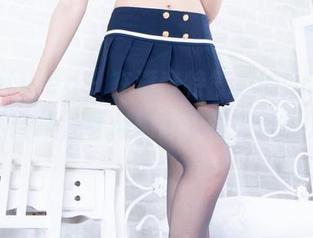 Beautyleg – 充满奇特气息的Olive眼镜原图合集，看似随意却意外地引人注目。