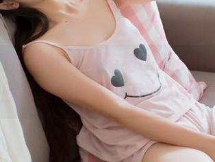 BoLoli菠萝社 – 柳侑绮Sevenbaby的写真，原图里藏着多少不为人知的油亮？