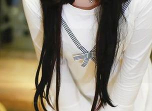 GIRLT果团网 – 皮衣图册里的何梦兮Stacy：随便拍都能让我跌眼镜