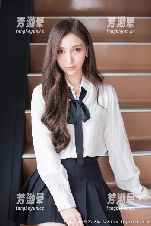 IMiss爱蜜社-Yannie IMiss爱蜜社 - Yannie的睡衣:清晨的懒散和好看的高清效果
