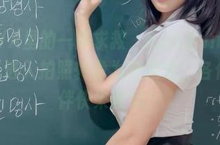 DJAWA里的一声求救,Kang Inkyung已经进入拍照转危为安模式,各位小伙伴快来救场!