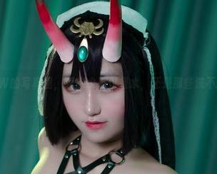 在KuukoW的写真里，死库水不仅是水，还是那些洗不掉的眼神！