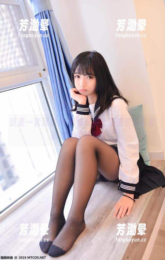 MTYH喵糖映画 这是一套溪边JK制服写真,喵糖映画真会调戏我的视野啊。