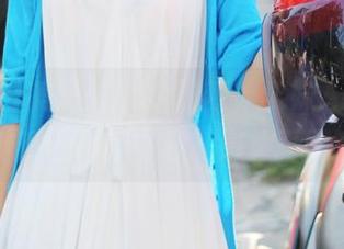 MyGirl美媛馆 – 看最新，学妹Angela小热巴化身书卷气息扑面而来