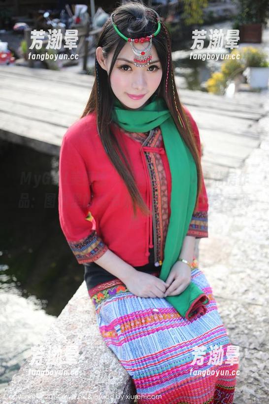 MyGirl美媛馆 - 媛媛酱belle的私房作品：图包里的秘书形象，果然让人多看两眼