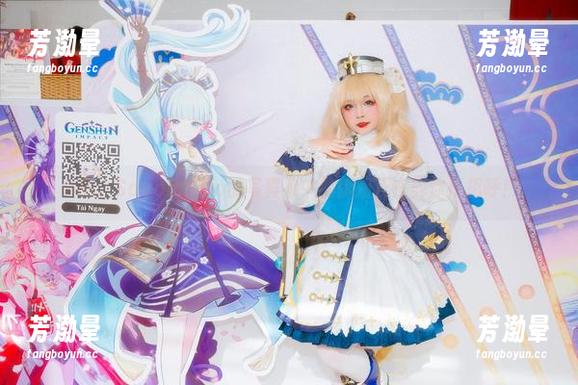 SayoMomo 小心,SayoMomo的写真集中的御姐正在向你打招呼!
