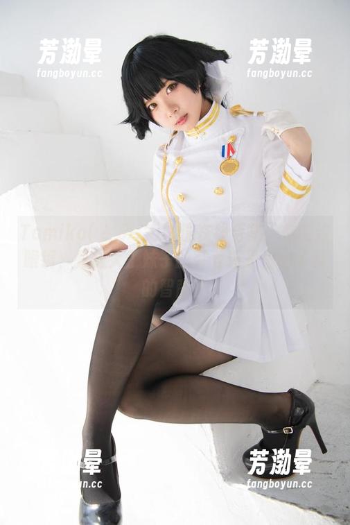 Tomiko(とみこ)眼镜在线合集：你说这眼镜，是放大了妹子的可爱还是缩小了我的智商？