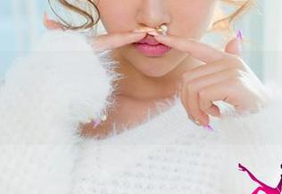UGirls尤果网 – 高清写真：信悦儿的厨娘形象，让我想起了厨房的那些年