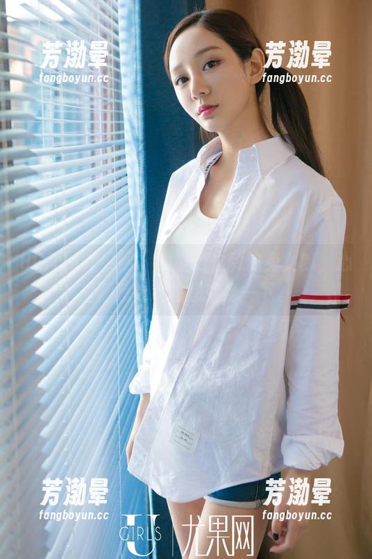 UGirls尤果网-张之龄 UGirls尤果网 - 观看张之龄的兔女郎,心里默念:我也想变身一下。