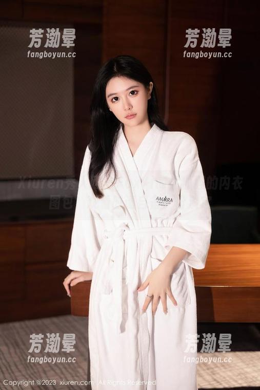 Xiuren秀人网-FoxYini孟狐狸 Xiuren秀人网 - FoxYini孟狐狸的内衣图包,观看时请自备一份淡定