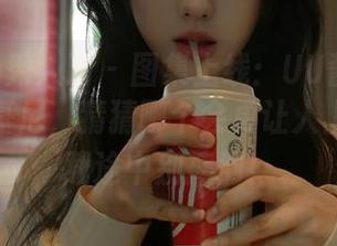 Xiuren秀人网 – 图集上线：UU酱和她的蓝色比基尼，猜猜哪个会更让人上头；下载途中别摔倒！