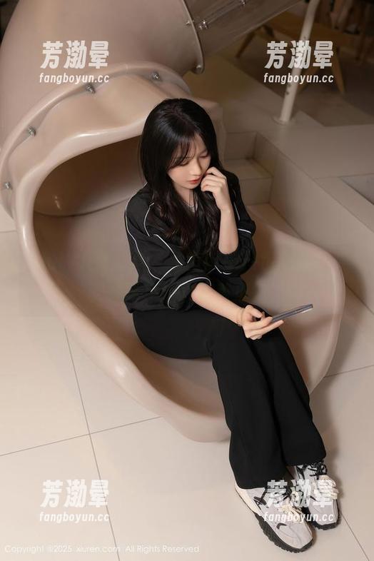 Xiuren秀人网-拍黄瓜girl Xiuren秀人网 - 拍黄瓜girl最新图册:天使飞不过这道黄瓜墙。