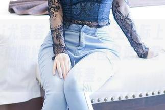 YouMi尤蜜荟 – 心妍小公主实际上是女孩写真界的撒娇女王，原图里透露着一点点小娇羞。