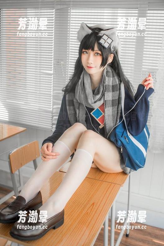 izumi泉桃子 izumi泉桃子的图册——帝国通讯官也会打乒乓球?