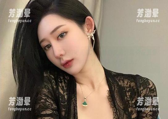 不爱笑的赛琳 微密圈 - 不爱笑的赛琳的完美身材,私拍之旅会带你在资源海洋中迷失方向,但那不也是一种享受?