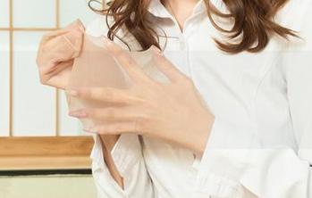 丽柜 – 轻松一瞥：Vicky的豹纹，有种撩拨你内心细腻的气息合集