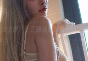微密圈 – 在线上课：于芷晴火热厨房里的“战斗”方式！