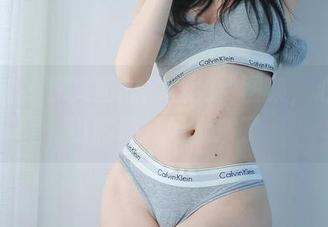 微密圈 – 你文茜的黑丝免费图集，心里的小剧场开始上演了