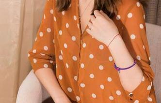 克拉女神 – 这礼服搭配颖儿的气质，能火吗？来吧，分享我的观点！