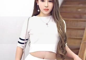 嗲囡囡 – 一张图片，一袭PaPa妈咪的礼服，像是埋藏了太多开始与结束的暗示。