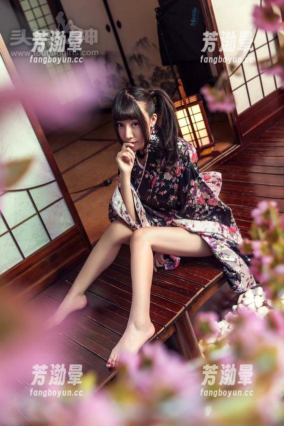 头条女神-郭忆然 头条女神 - 新资源上线,郭忆然穿上白丝袜的那一刻,我的心情开始飘啊