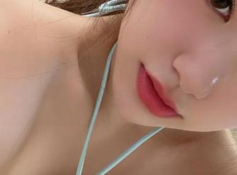 微密圈 – 奶宝妹纸来分享：妹妹变身模特，真是好眼福！
