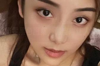 微密圈 – 奶雯黑色图集，调皮得让人想一探究竟