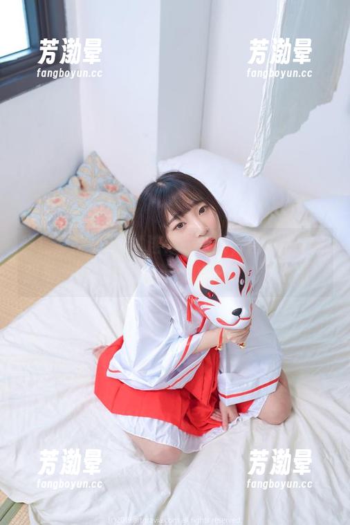 姜仁卿(강인경)的连体衣选集，图文并茂来解析：这可是一场造型的“穿越”之旅！