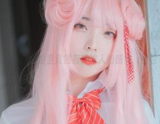 宋哈娜的美脚，私拍里竟然有种撩人的感觉，图包下载中…