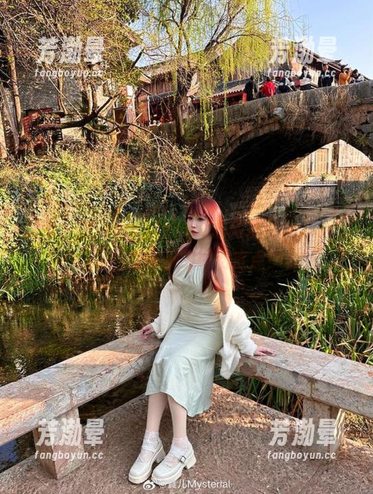 宝儿mysterial 海边。宝儿mysterial的高清写真集,让我们把沙子捡得彻底点!