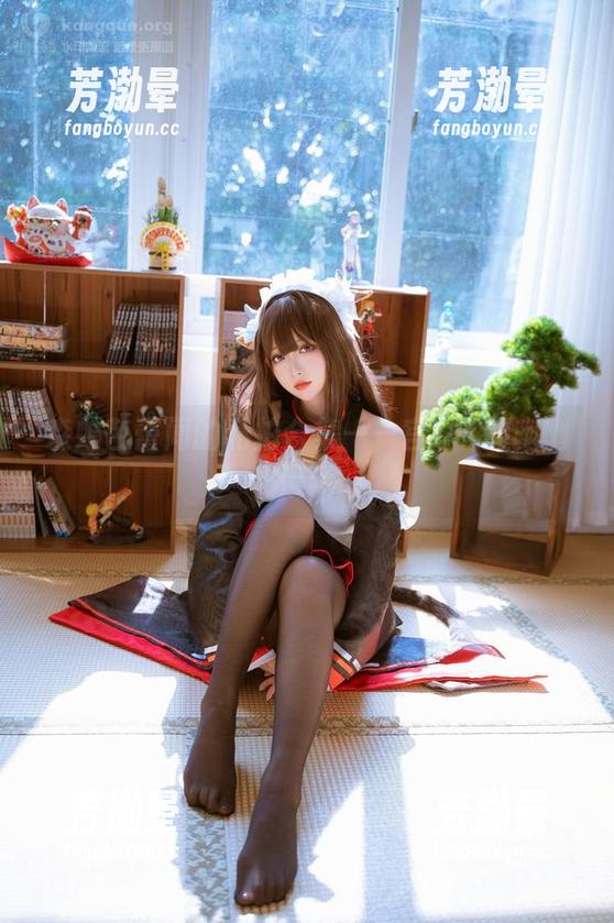 宫本桜 森蚺芭蕾间的私拍合集——宫本桜的幽幽漫步