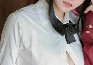 小仓千代w的红色体操服全集：看完你可能也想买一套！