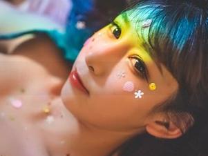小酥酱网袜图包：万能袜子，吃饭、敷面膜、放松都能兼顾！