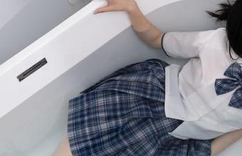 少女秩序 – 偶遇晞可：没有圣光的内衣模特，图包打开了新世界！