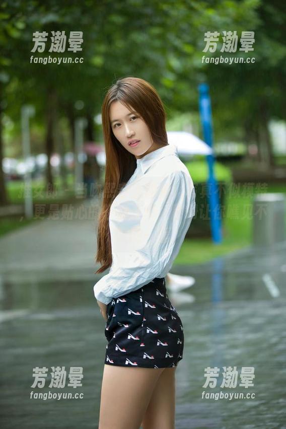 推女郎-吻熙 推女郎 - 当吻熙穿上旗袍:写真不似模特,更是贴心的轻浅分享,图册让你瞧见不同的一面