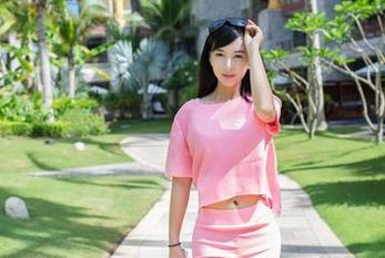 推女郎 – 我在沙子的无圣光温柔合集里迷失了，感觉肚子里冒出了春天的味道。