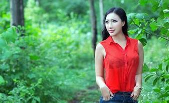 推女郎 – 快乐源泉：黄可的裸足图包，满满的资源福利！