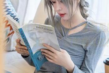 星颜社 – 潘思沁的新私拍，套图里的每个细节都在和我说：“你也想试试！”