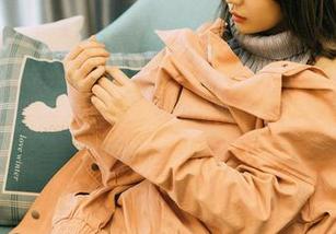 果团网 – 照片中的优雅职业装，你敢相信那女人其实是在跟假期进行斗智斗勇吗？尹意纯真会玩！