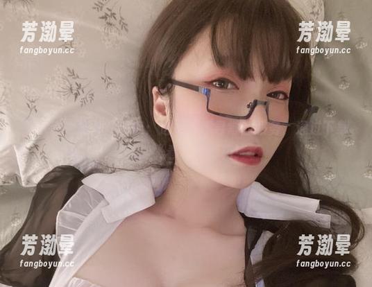 次屁啦 次屁啦透明女仆图集:这是个不寻常的服务,通过下载就能“看”到真相!