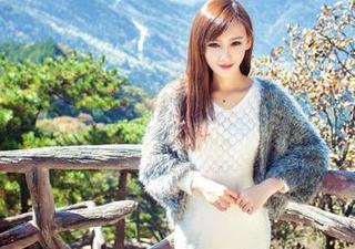 爱蜜社 – 天台上，不只是SISY思的福利图集，还有白云的八卦听听？