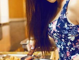 爱蜜社 – 温心怡修女使命：发福利、扔原图，信仰在这里重燃！