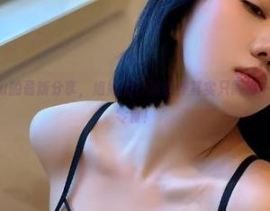 微密圈 – 瑜瑾u的最新分享，姐姐的自我修养其实只需要一杯咖啡和一把零食！