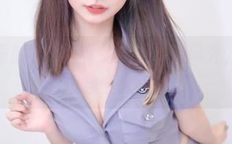 原图里的神楽坂真冬：海边的风光，使我都想穿上大棉袄了