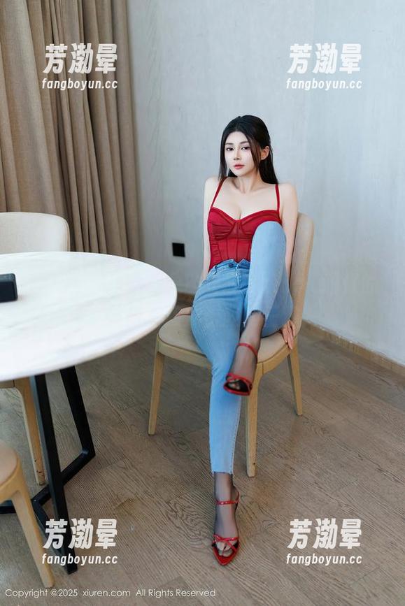 秀人网-tina_甜仔 秀人网 - 超乎想象的长腿,tina_甜仔的美图直接冲击我的三观