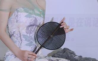 秀人网 – 每一张原图都像是在说话，夏旖诺的女王降临。