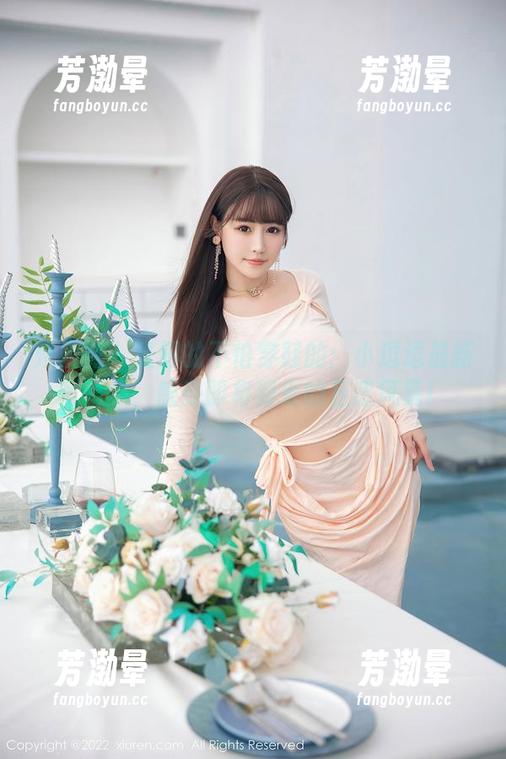 秀人网-小逗逗 秀人网 - 光脚的不怕穿鞋的:小逗逗最新写真集,感受即将到来的足感风暴!