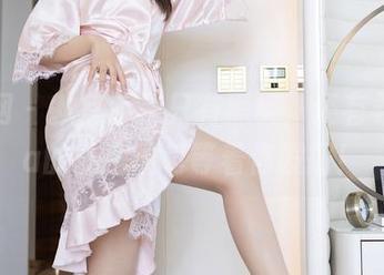 秀人网 – 教室不是只有黑板，还有希雅sia的私房图包等着你发掘！